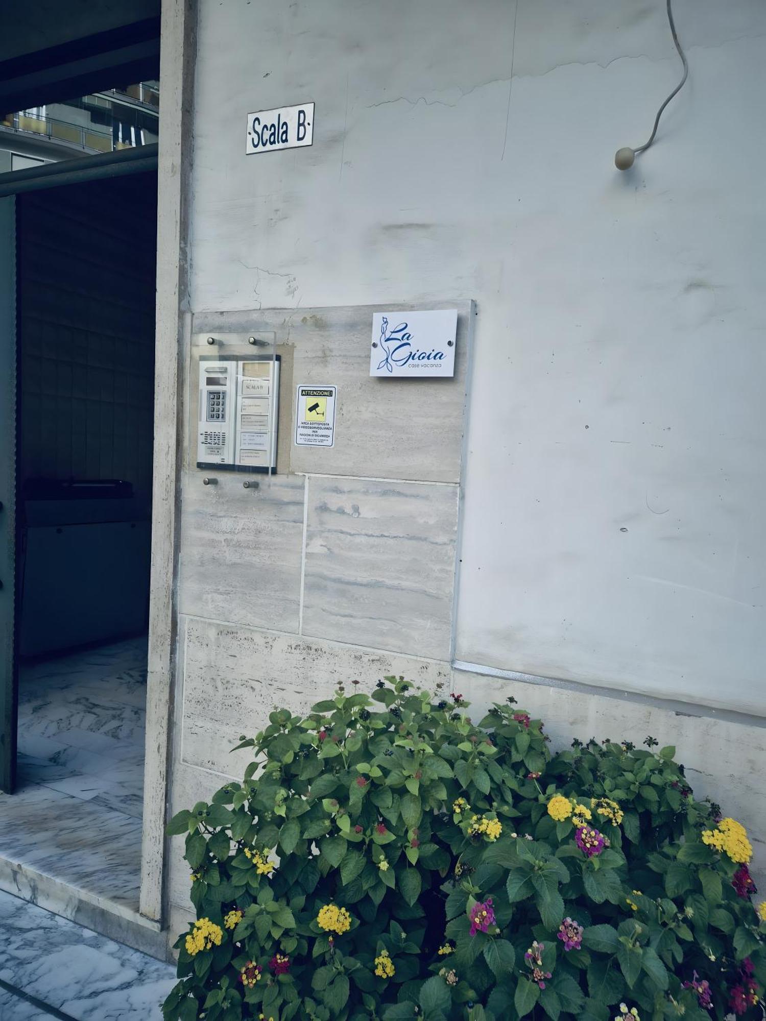 La Gioia * Naples